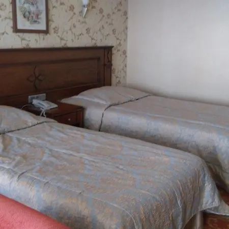 Candan Otel 2*