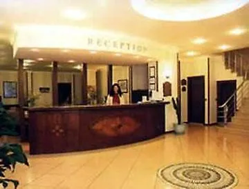 Candan Hotel 2*