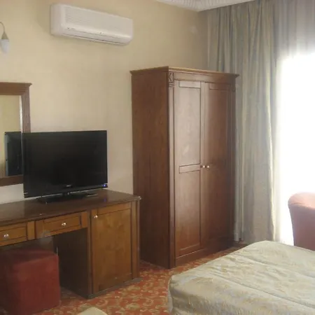 Hotel Candan