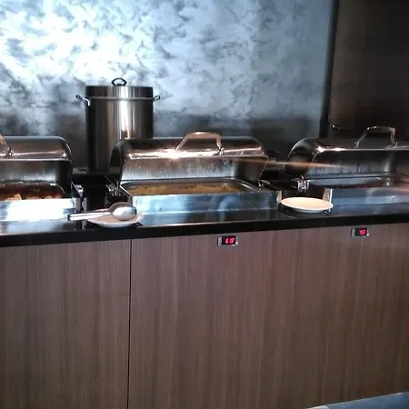 Candan Hotel