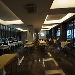 Candan Hotel 2*