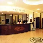 Candan Hotel 2*