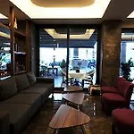 Hotel Candan 2*